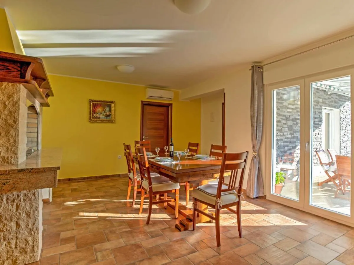 Holiday Home Dante By Interhome Marčelji